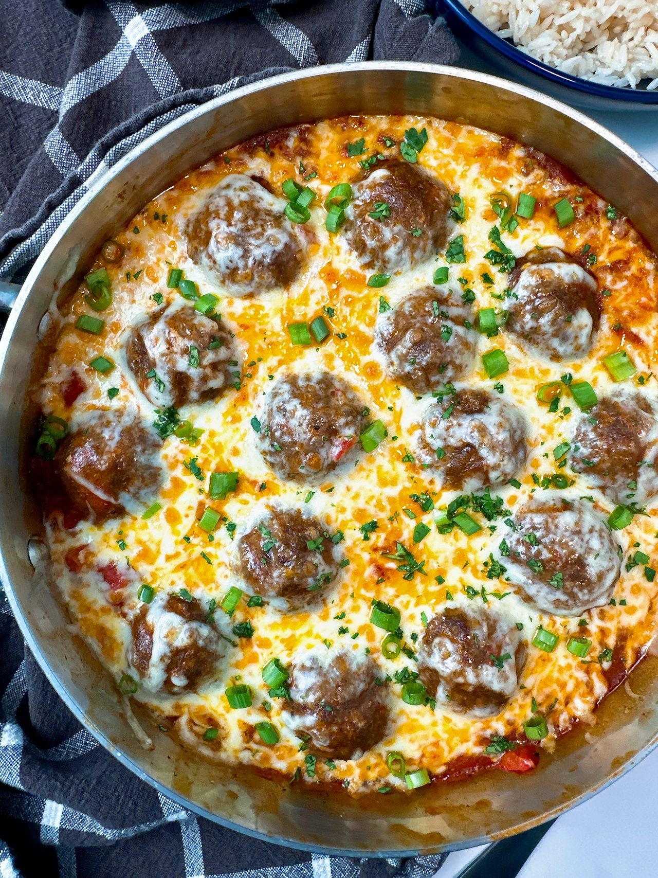 meatballs in enchilada sauce