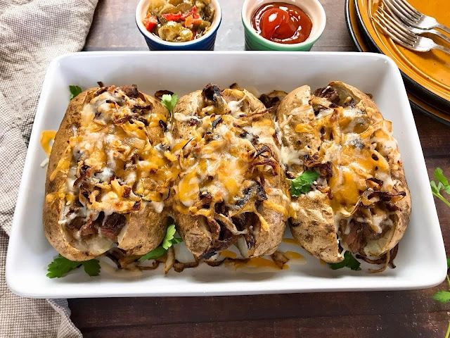 philly cheesesteak baked potatoes