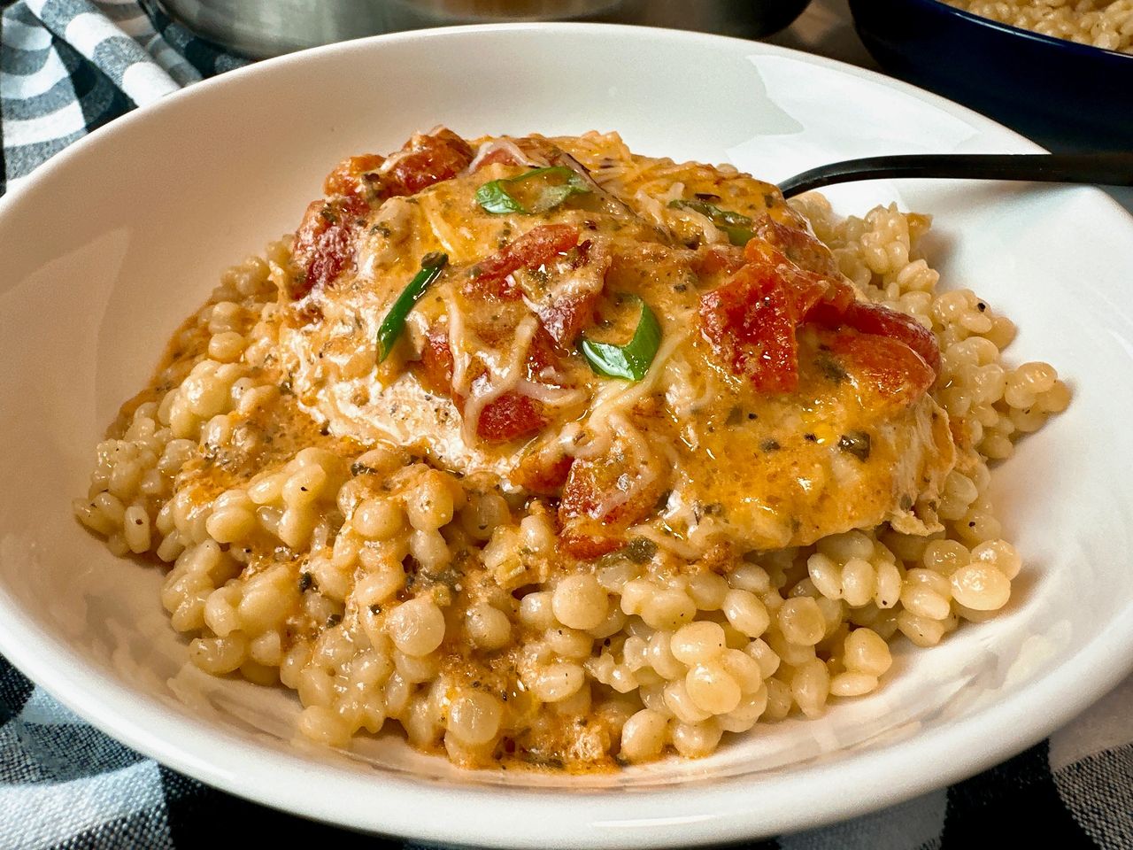 Skillet Pesto Chicken pesto chicken and couscous