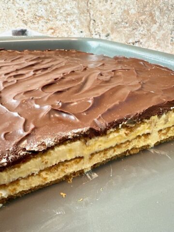 chocolate eclair cake