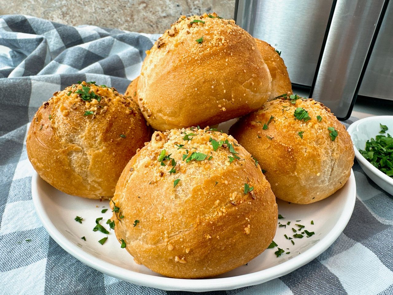 Air Fryer Garlic Parmesan Dinner Rolls