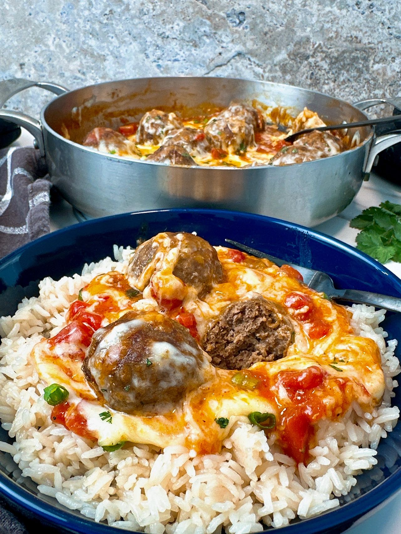 meatballs in enchilada sauce