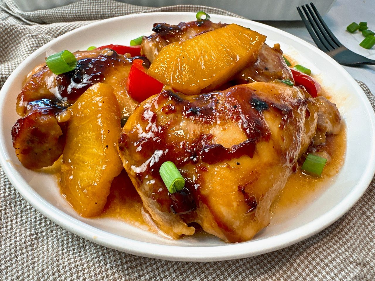 chicken with pineapples in teriyaki sauce