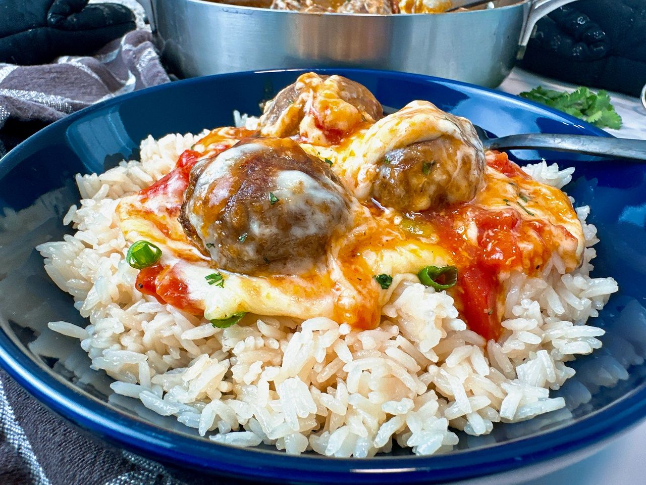 meatballs in enchilada sauce