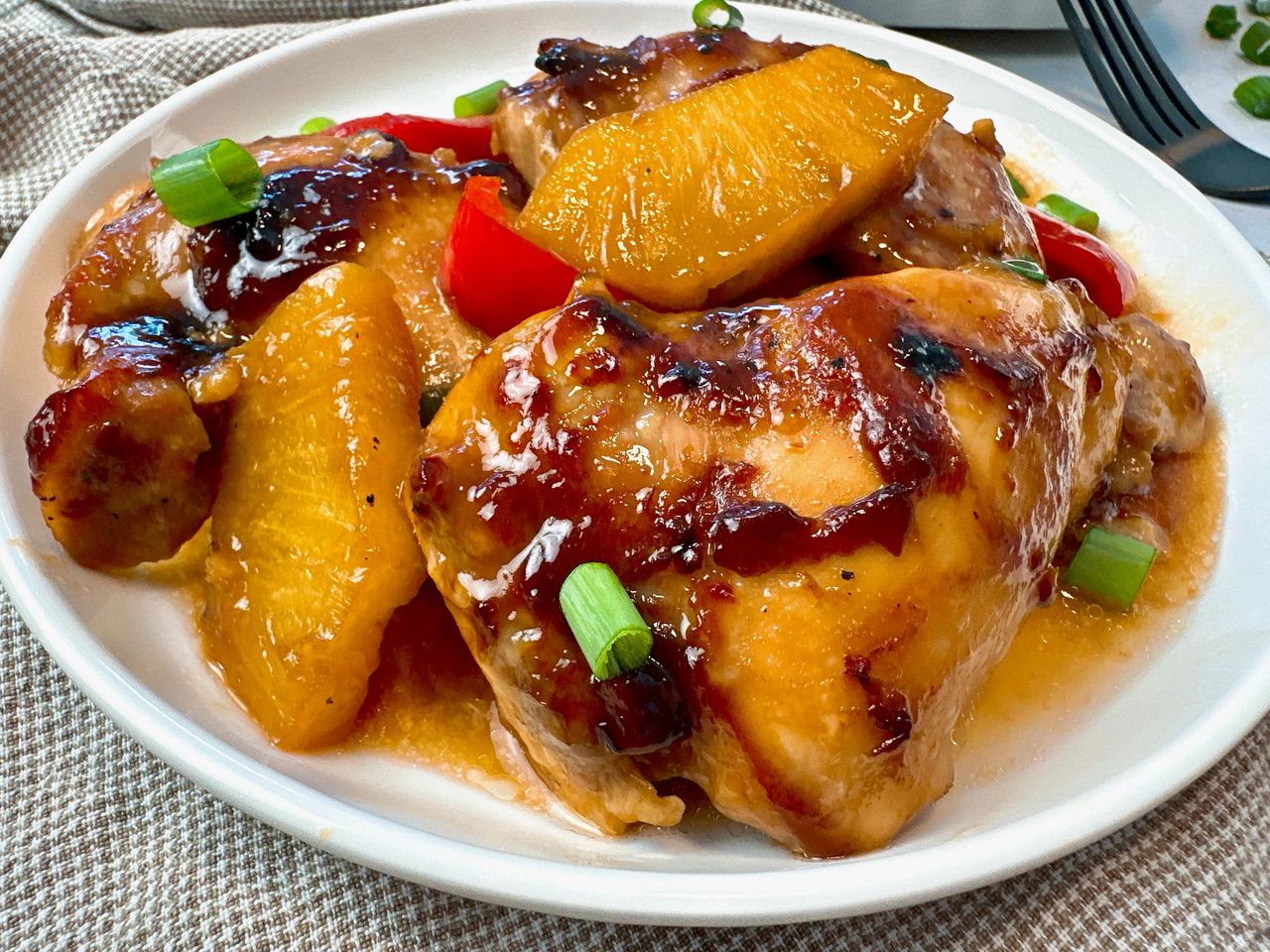 chicken with pineapples in teriyaki sauce