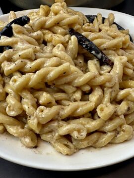 pasta with cream sauce and dried chilies