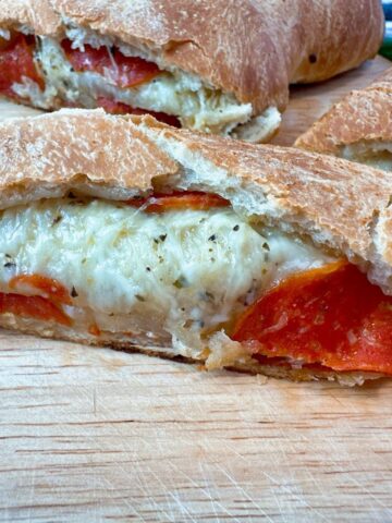 sliced pepperoni bread