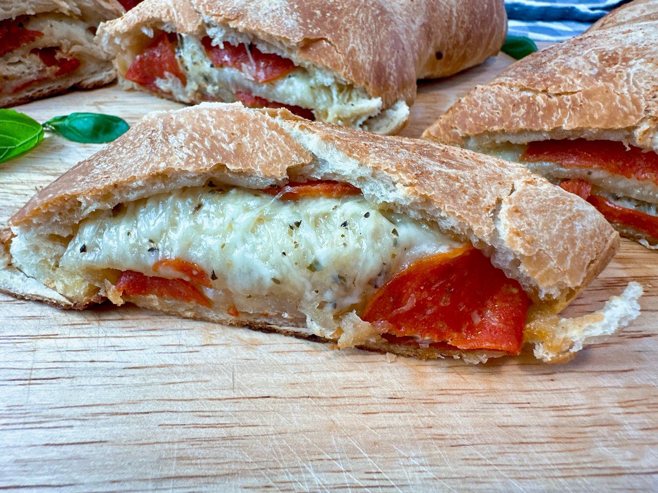 sliced pepperoni bread