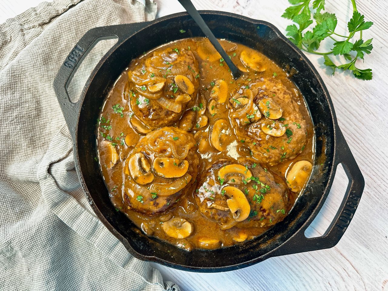 salisbury steaks with mushroom gravy