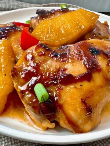 chicken with pineapples in teriyaki sauce