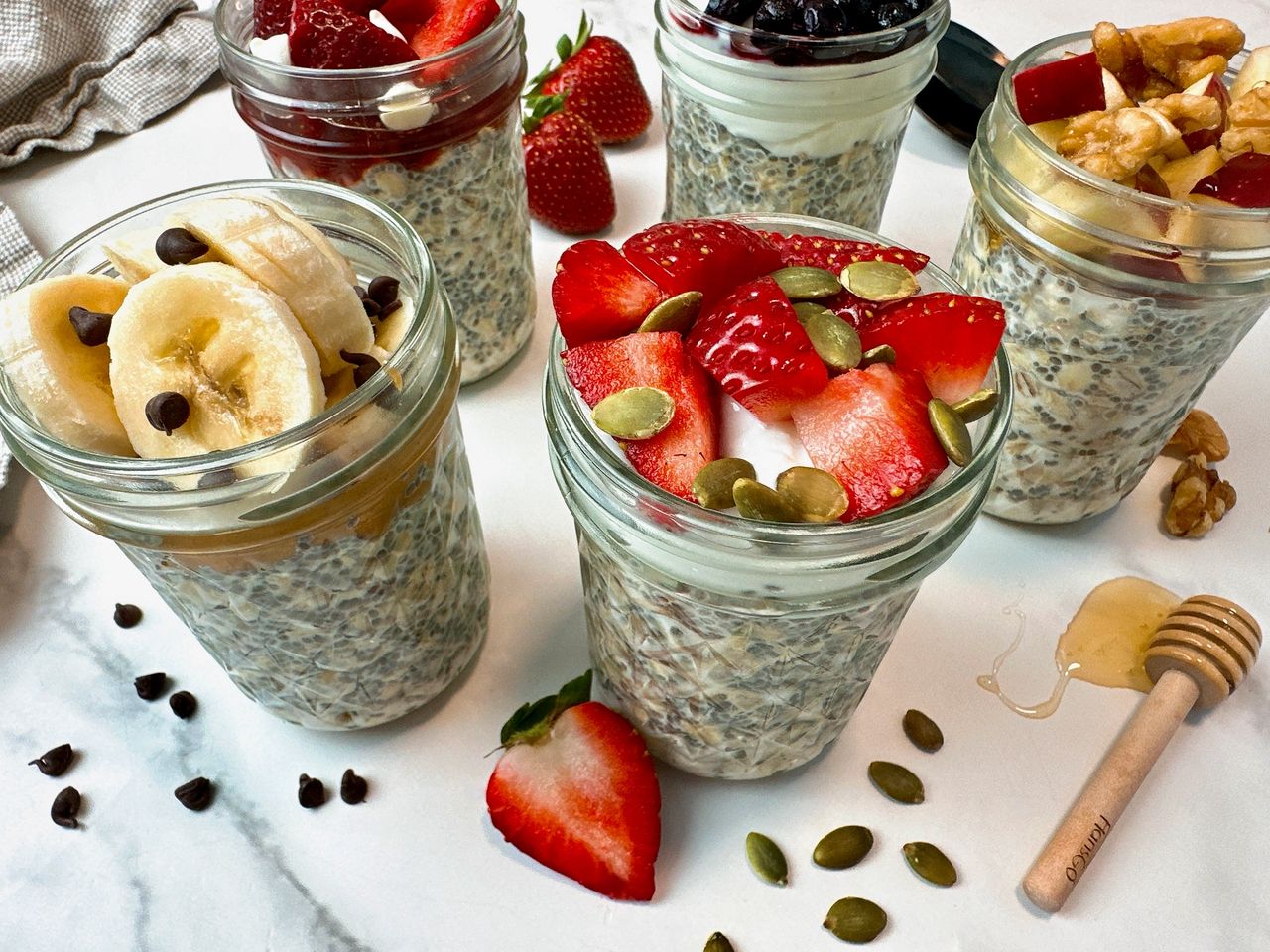 overnight oats in mason jars