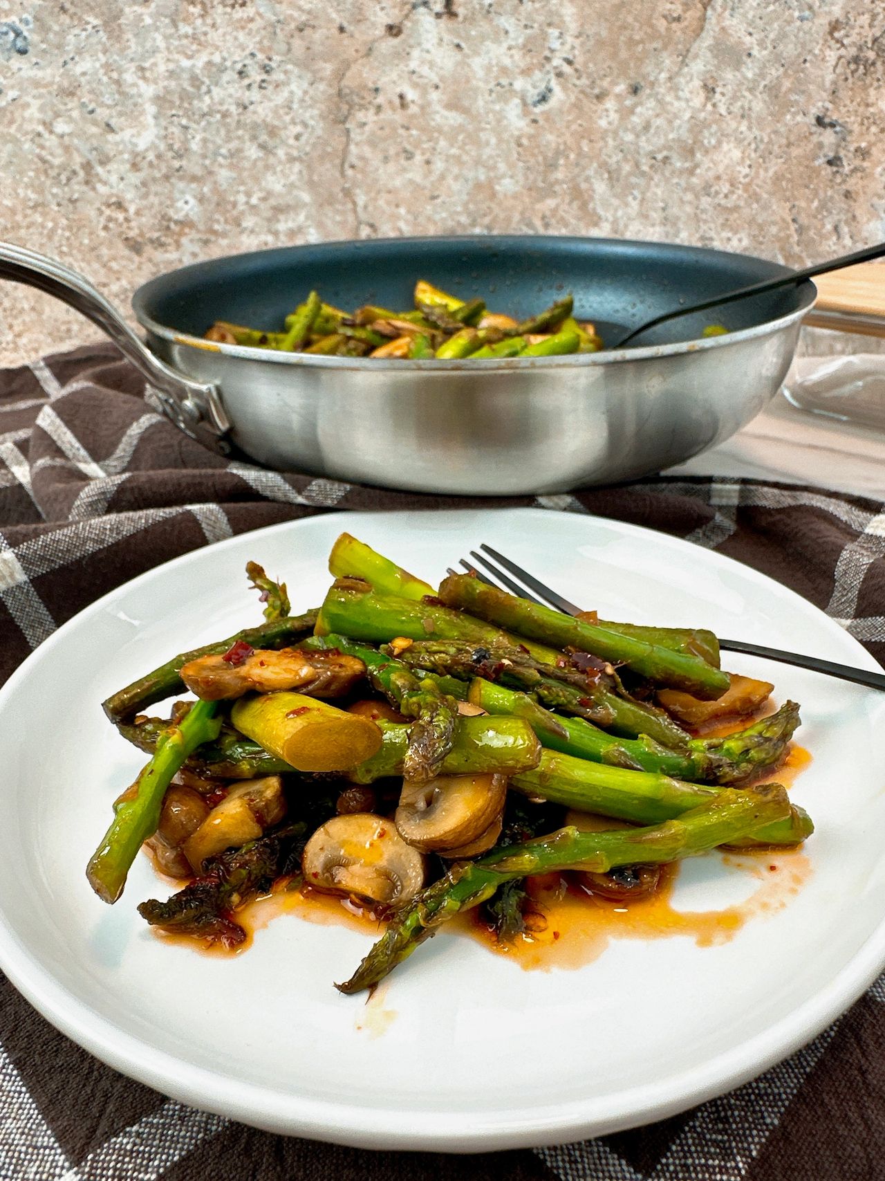 asparagus with mushrooms