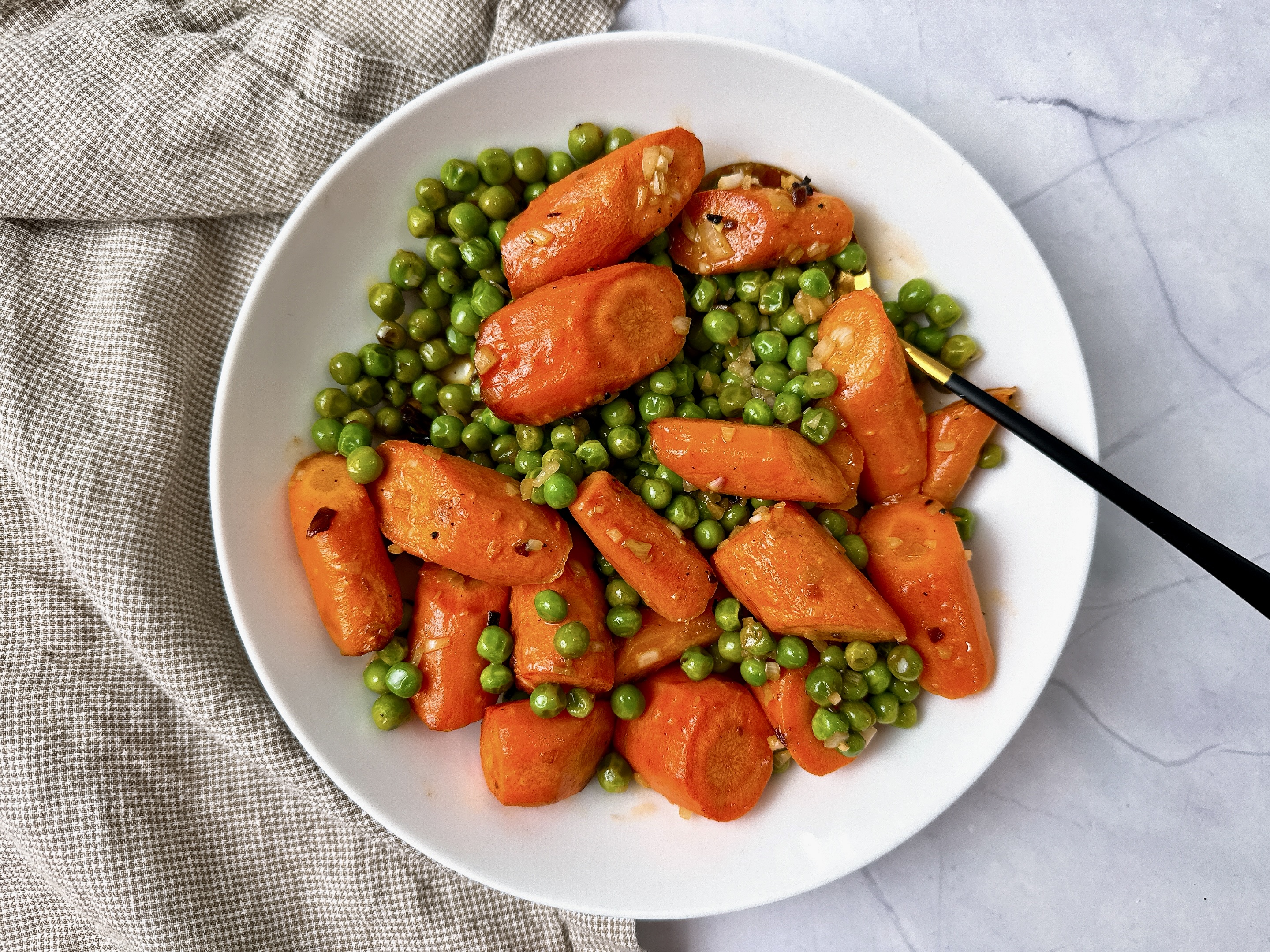 roasted carrots and peas