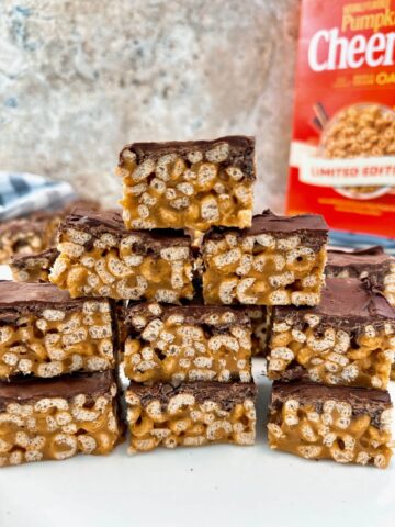 Pumpkin Spice Latte Cereal Bars