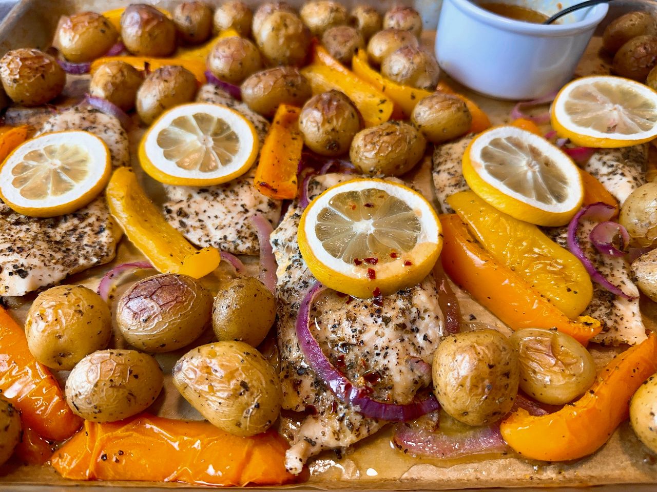 sheet pan chicken with lemon butter sauce