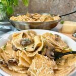 pasta with mushrooms and pecorino romano