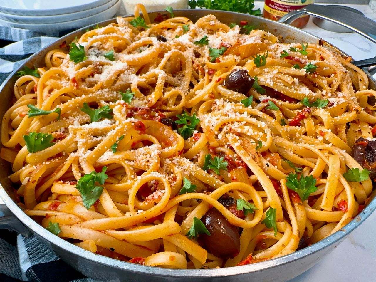 Linguine with Ajvar Sauce Linguine with Ajvar Sauce