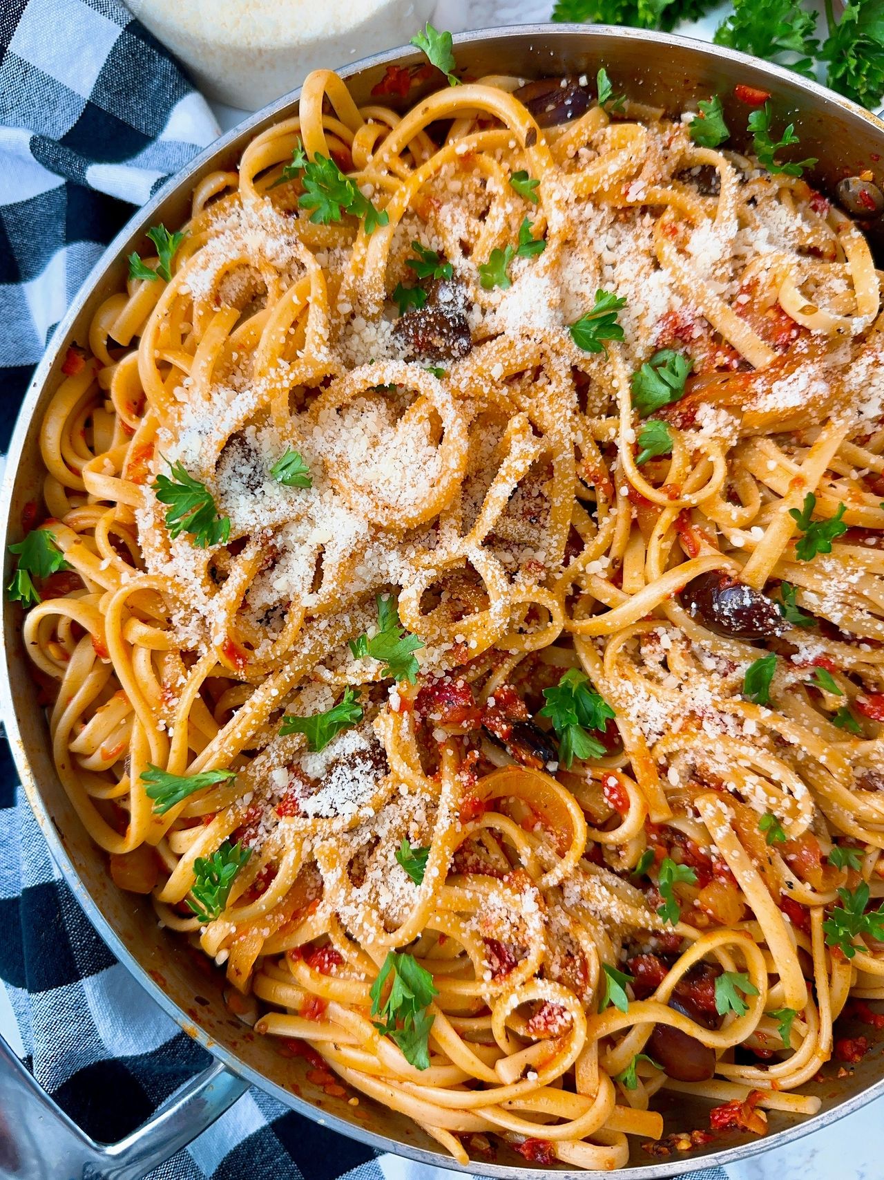 linguine with ajvar sauce