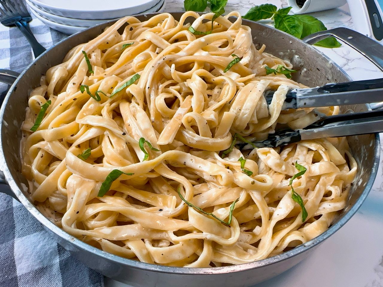 Fettuccine Alfredo