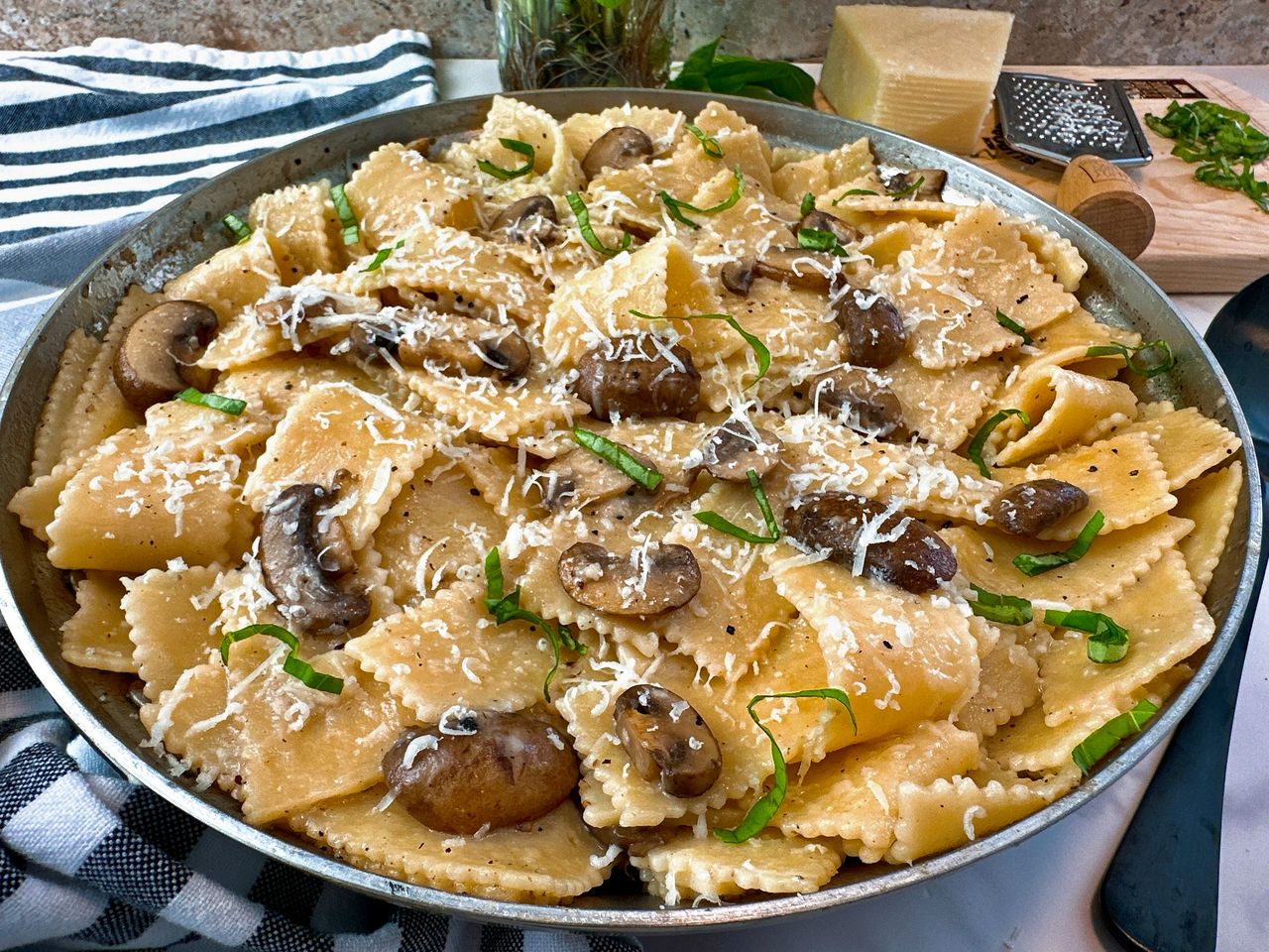 Pasta with Mushrooms and Pecorino Romano PDO