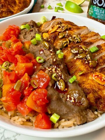 chili crisp chicken bowls