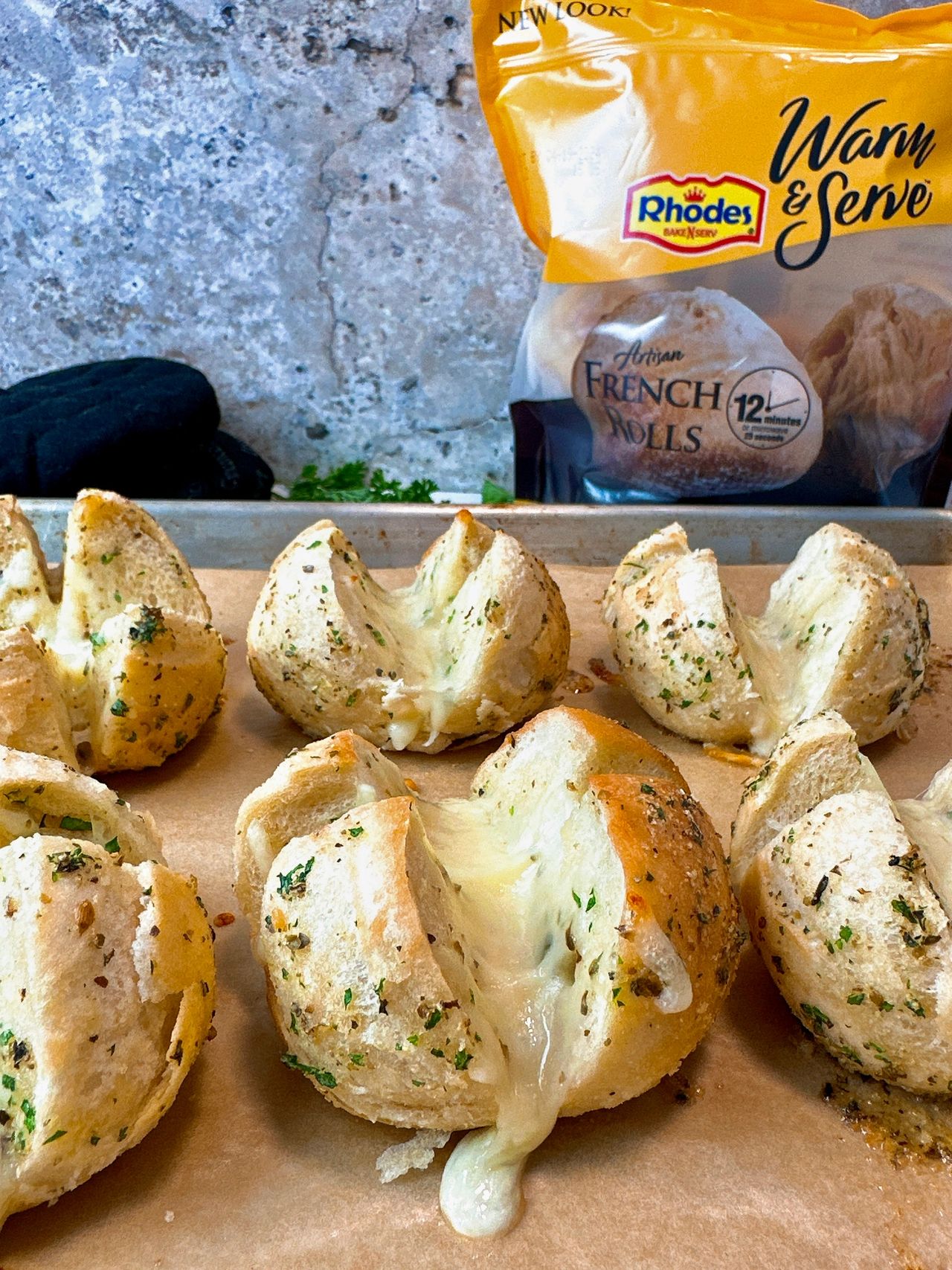 cheese stuffed dinner rolls