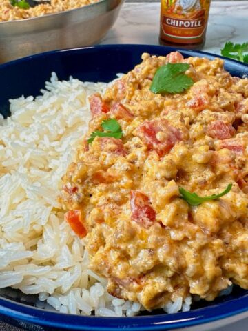 sausage queso