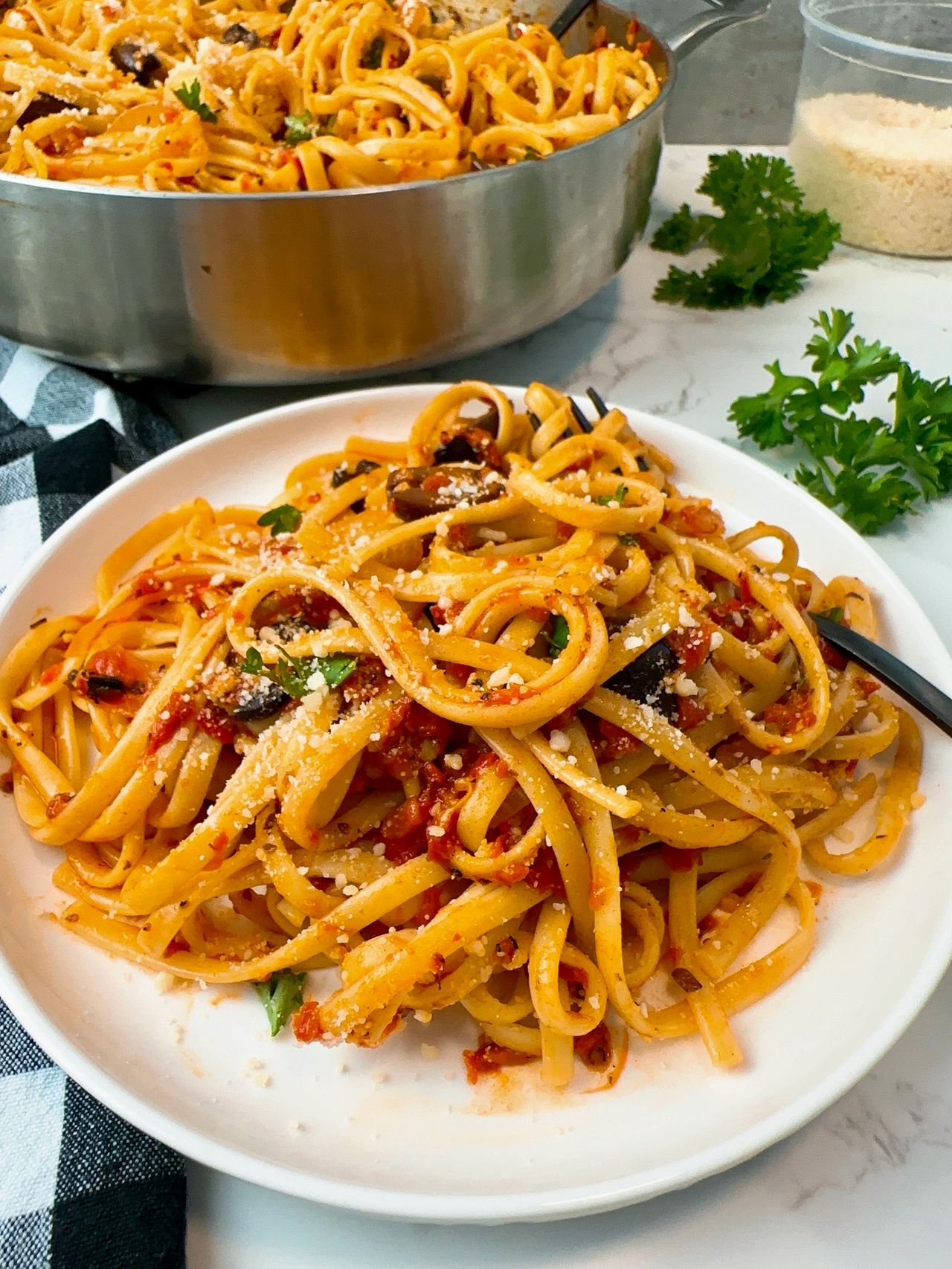 linguine with ajvar sauce
