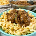salisbury steak meatballs and gravy