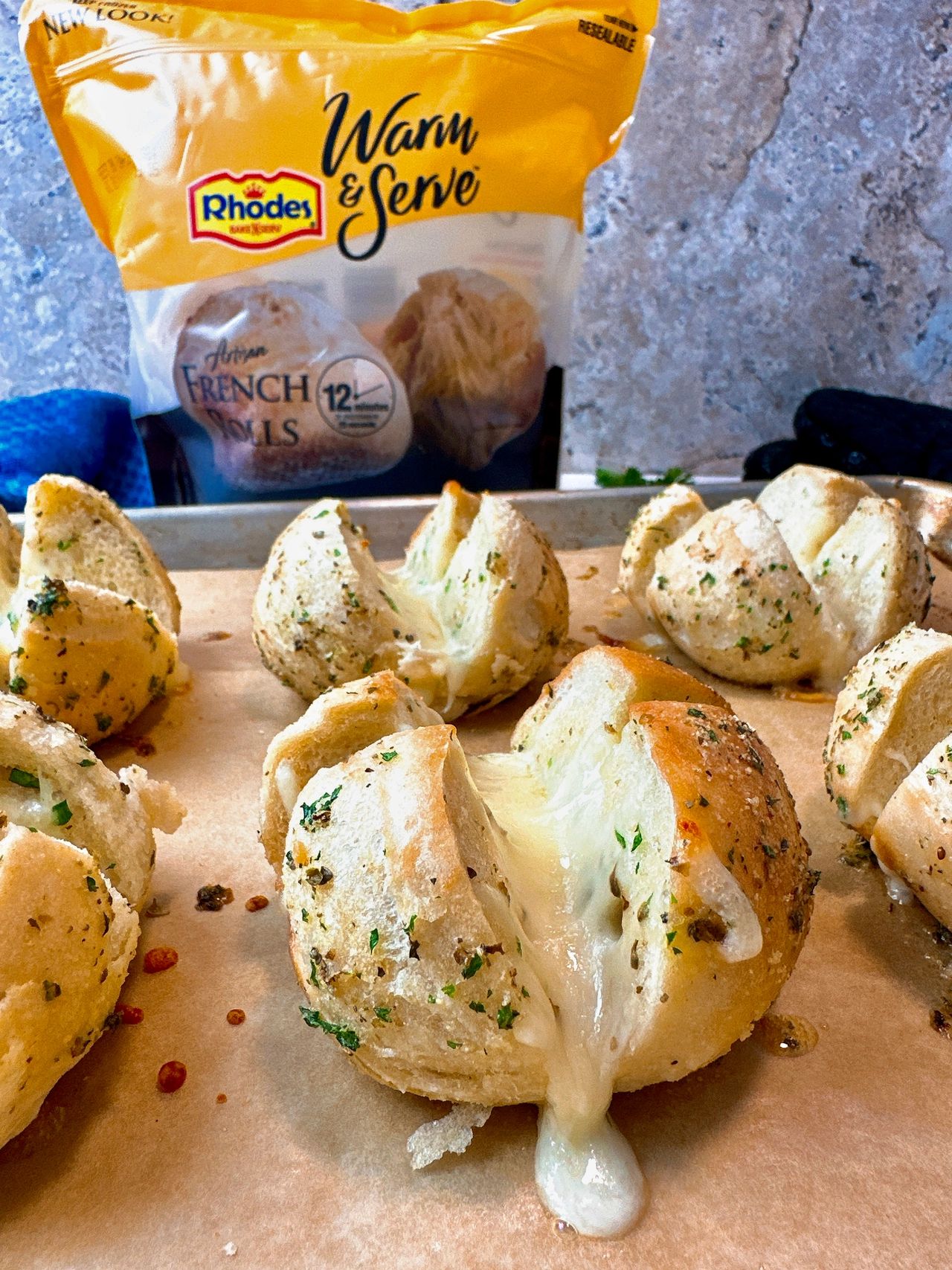 cheese stuffed dinner rolls