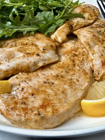 chicken paillard with arugula