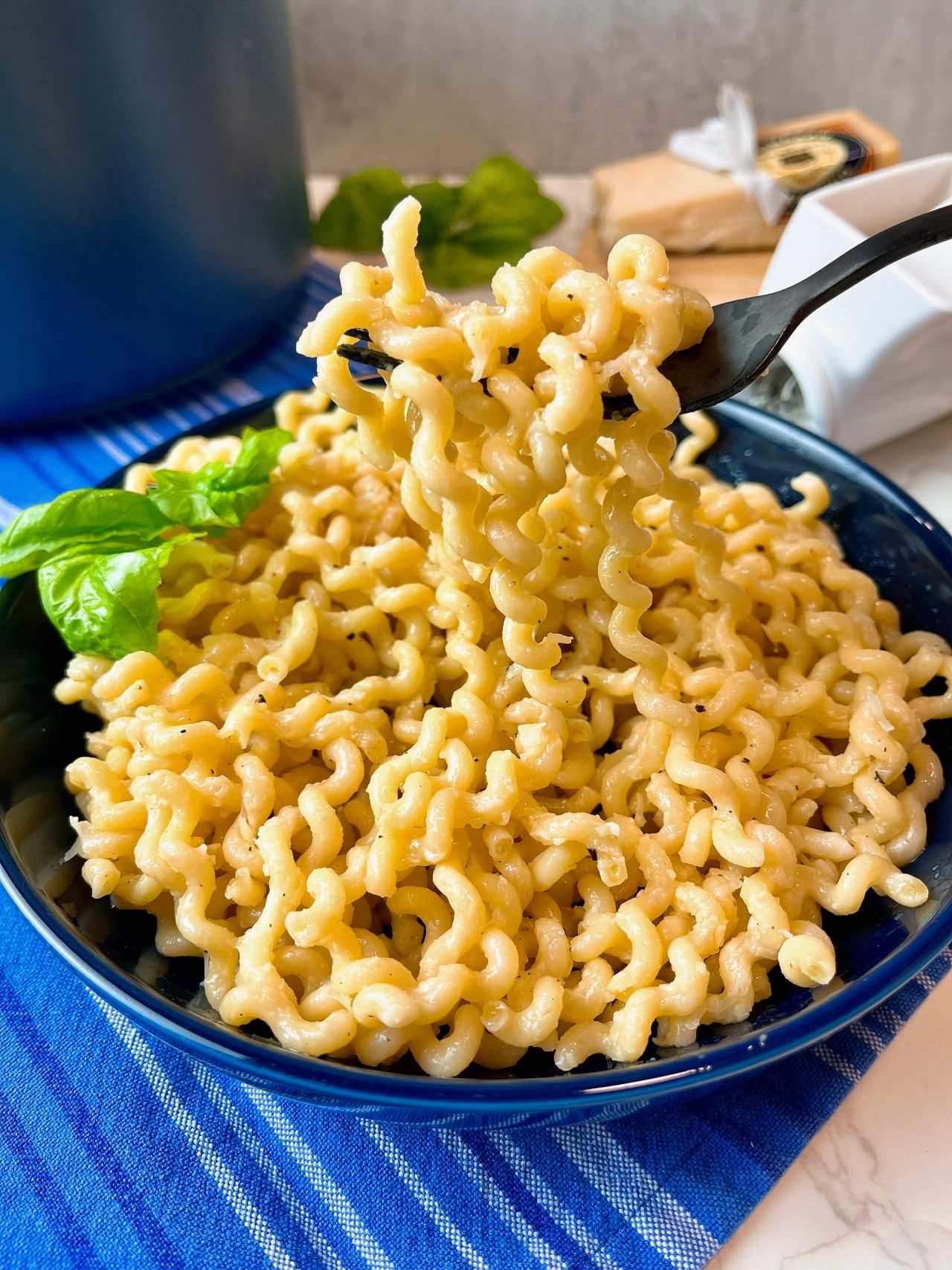 buttered noodles with parmesan