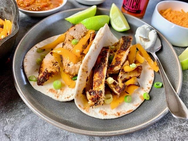 Blackened Chicken Tacos Blackened Chicken Tacos