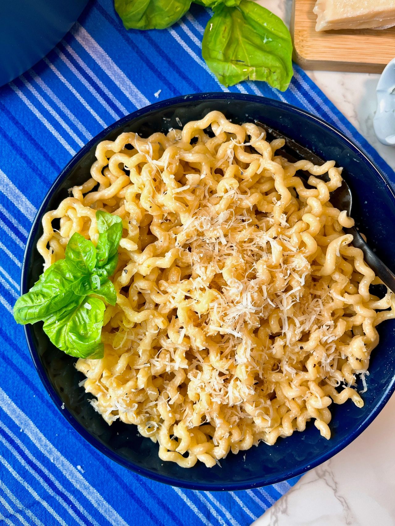 buttered noodles with parmesan