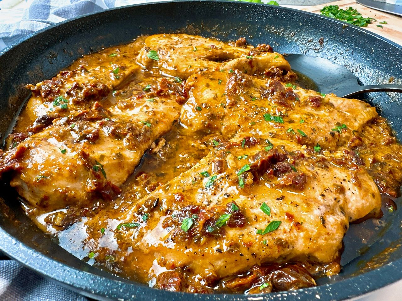 pesto chicken with sun dried tomatoes