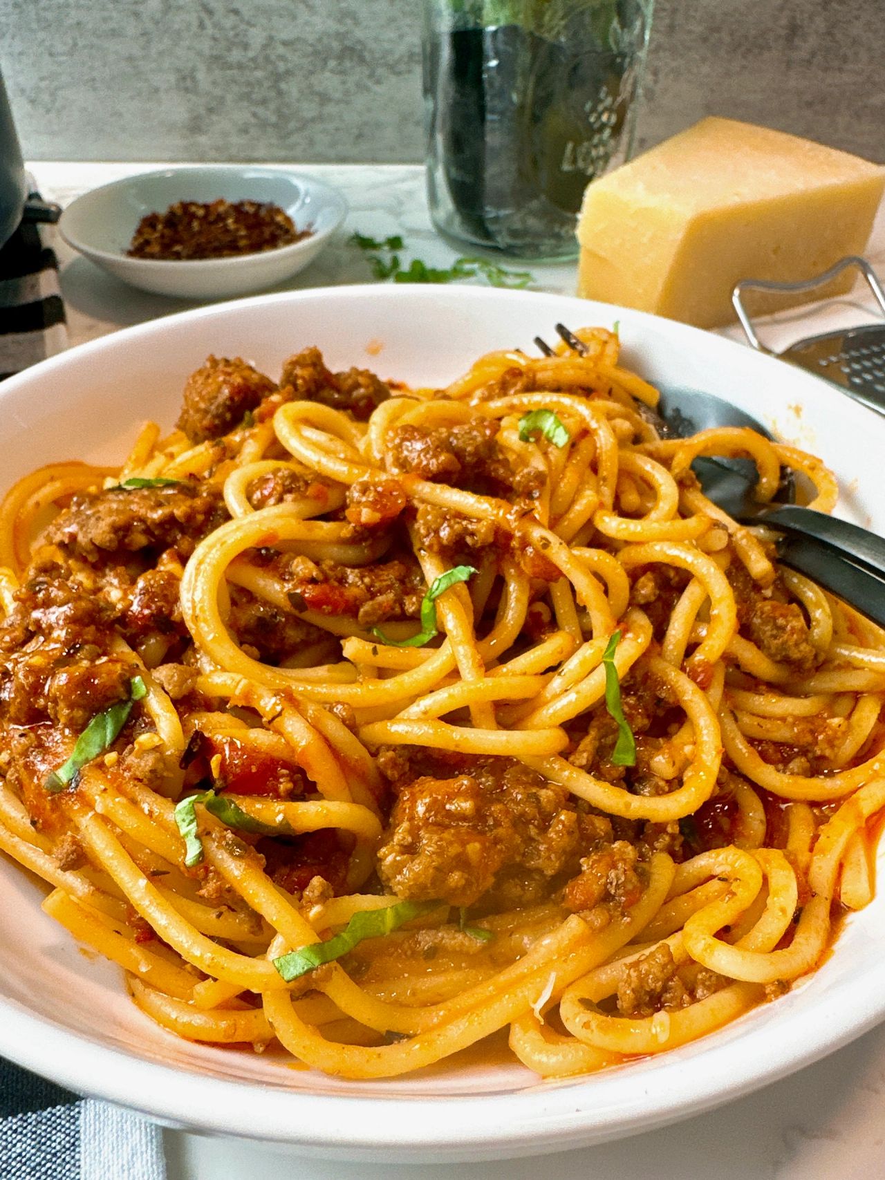 spaghetti and meat sauce
