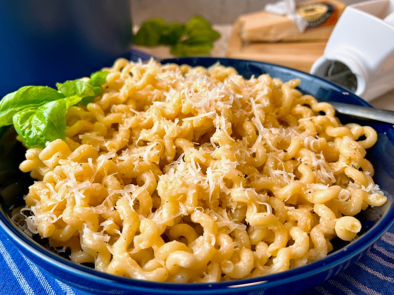 buttered noodles with parmesan