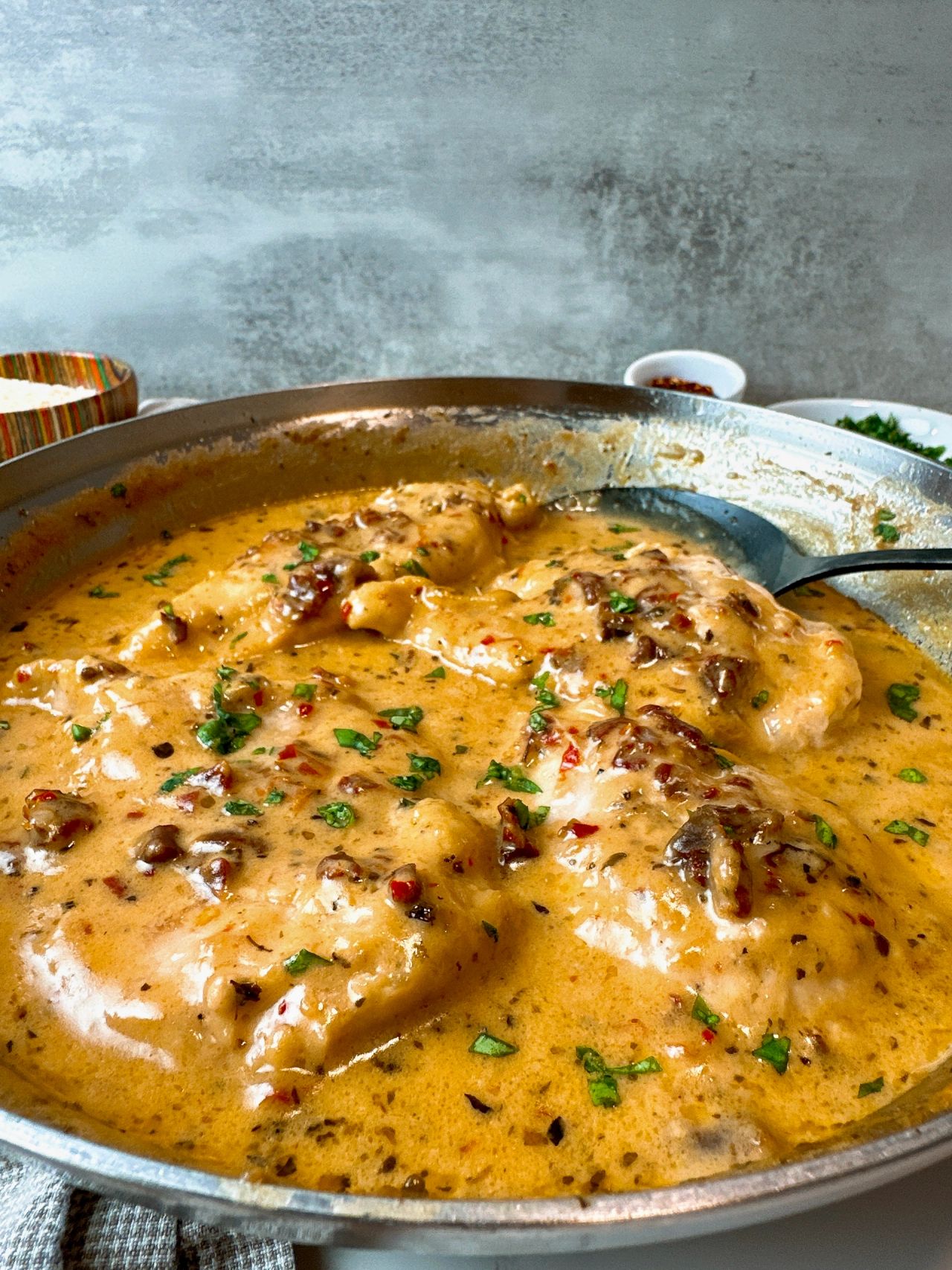 chicken in cream sauce