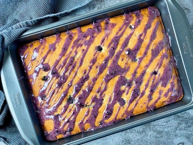 banana blueberry cake