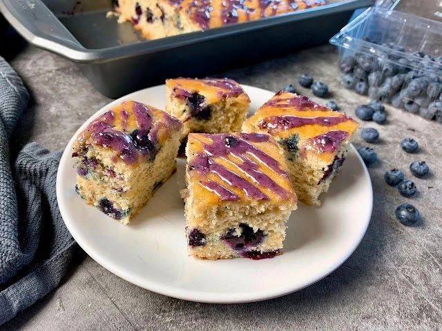 banana blueberry cake