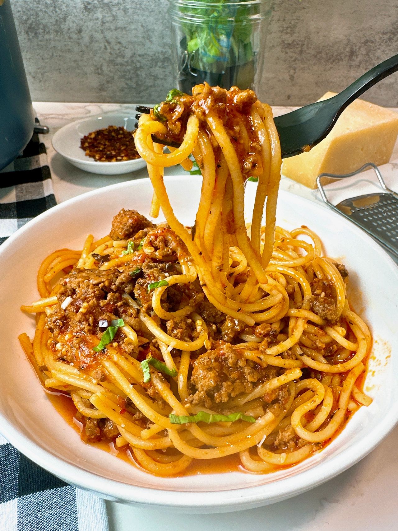 spaghetti and meat sauce