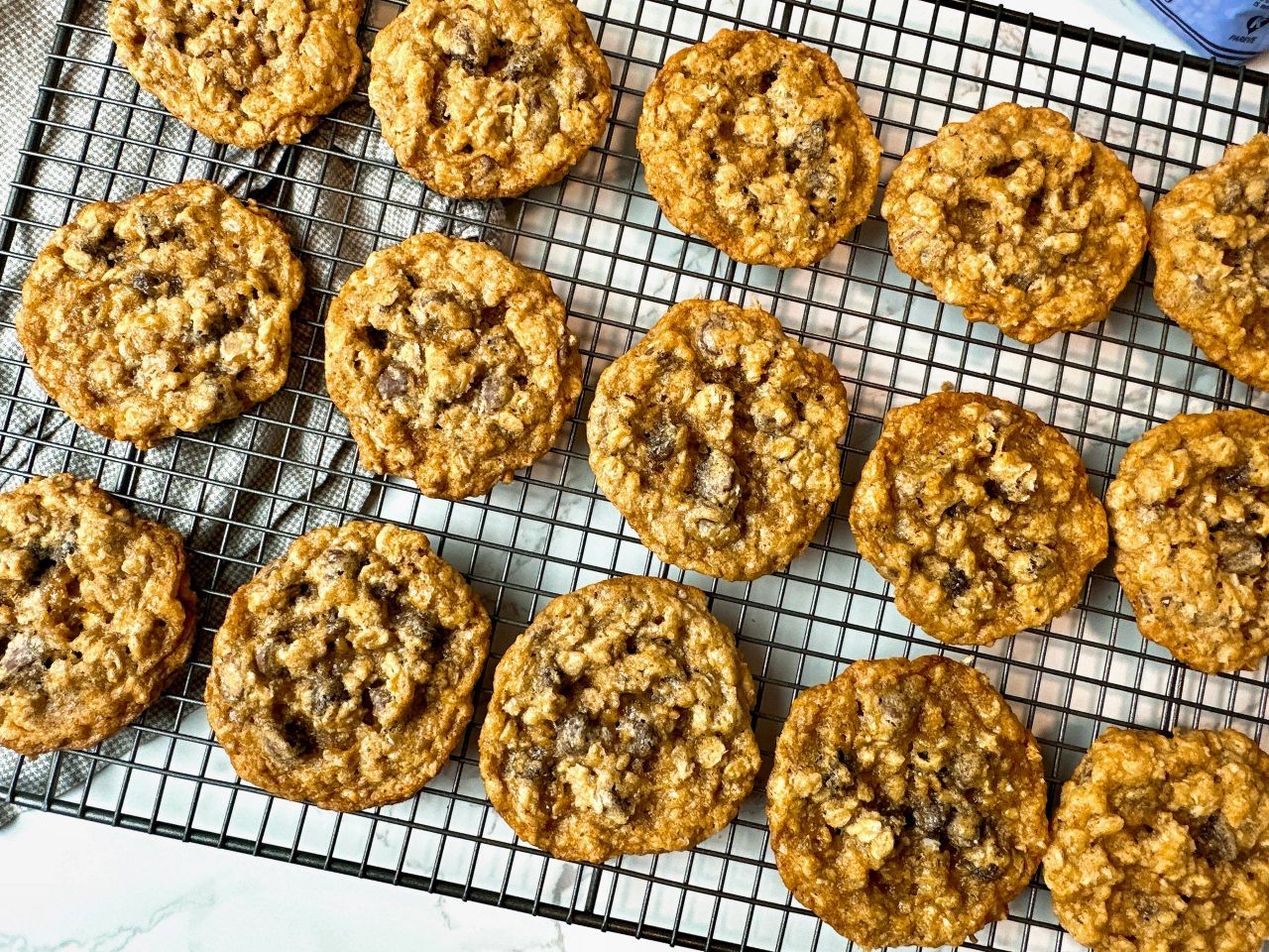 oatmeal chocolate chip cookies