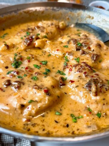 chicken in cream sauce