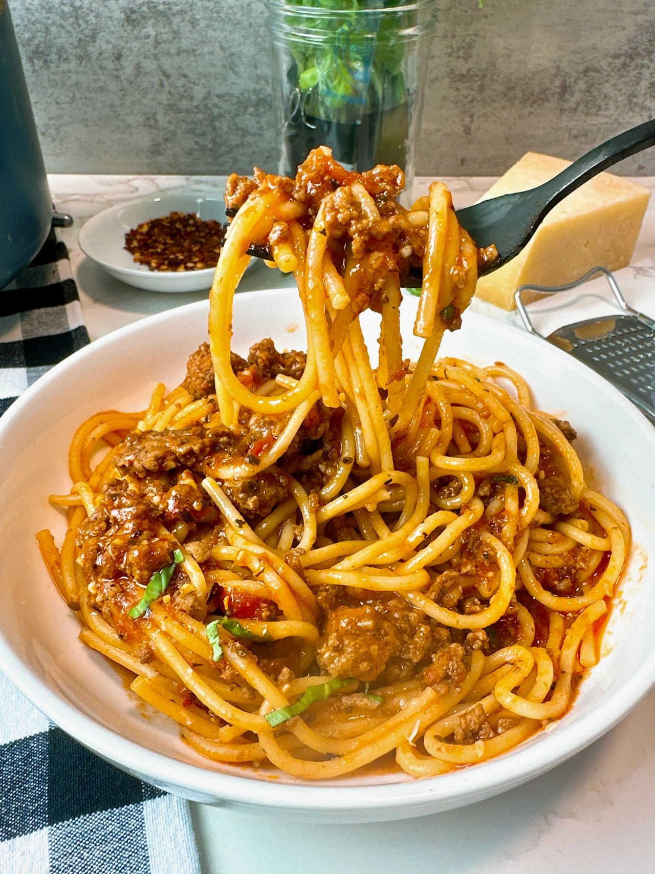 spaghetti and meat sauce