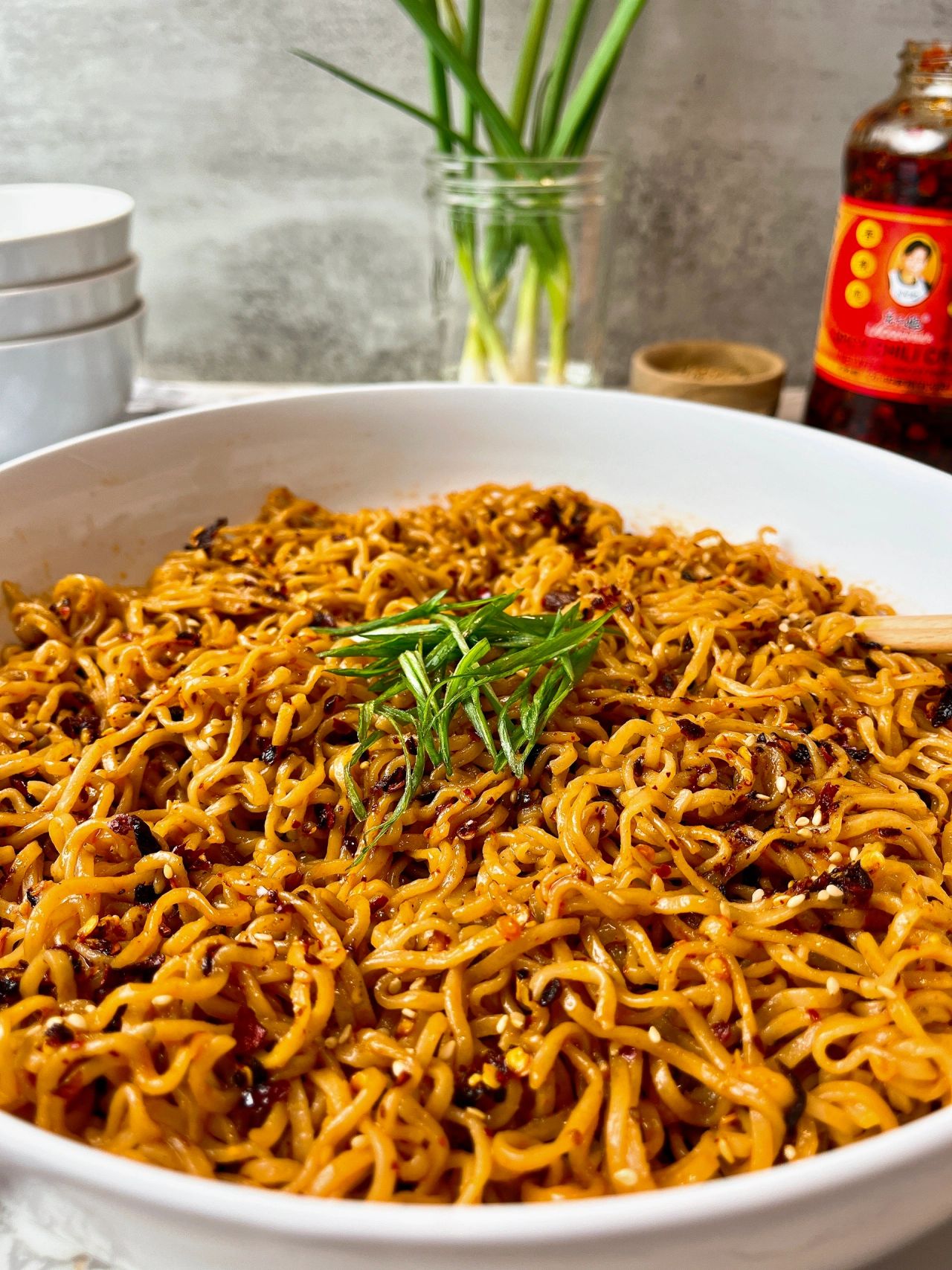 ramen noodles with chili crisp