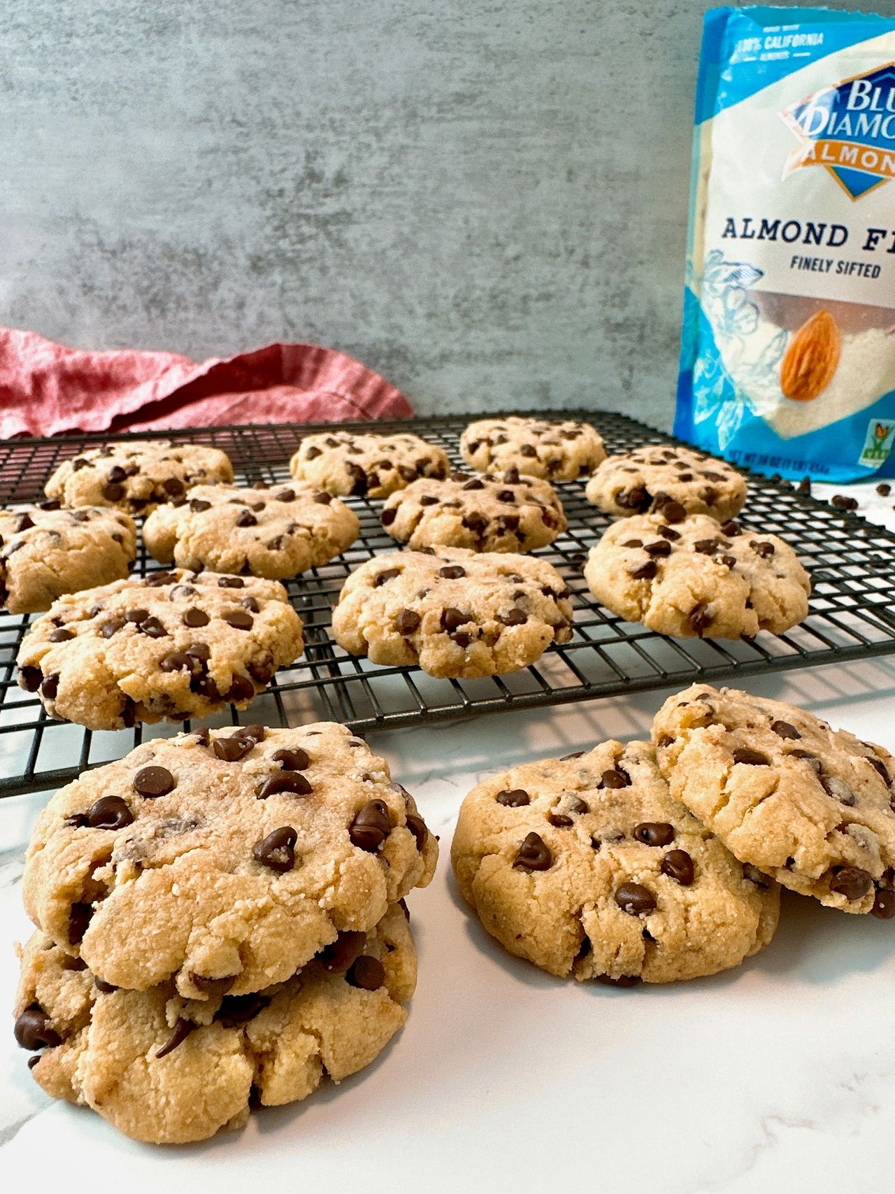 almond flour chocolate chip cookies