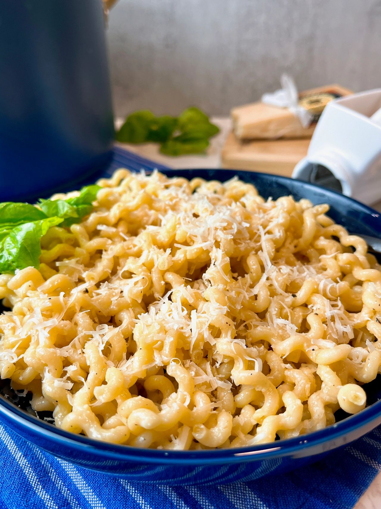 buttered noodles with parmesan