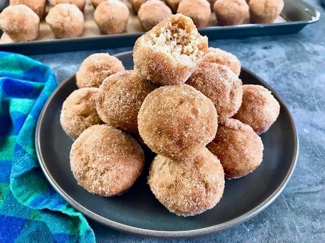 snickerdoodle donut holes
