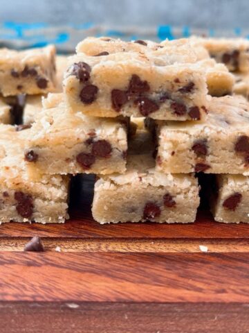 chocolate chip shortbread