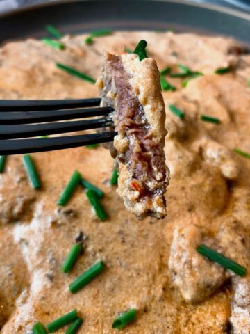 Minute steaks and gravy